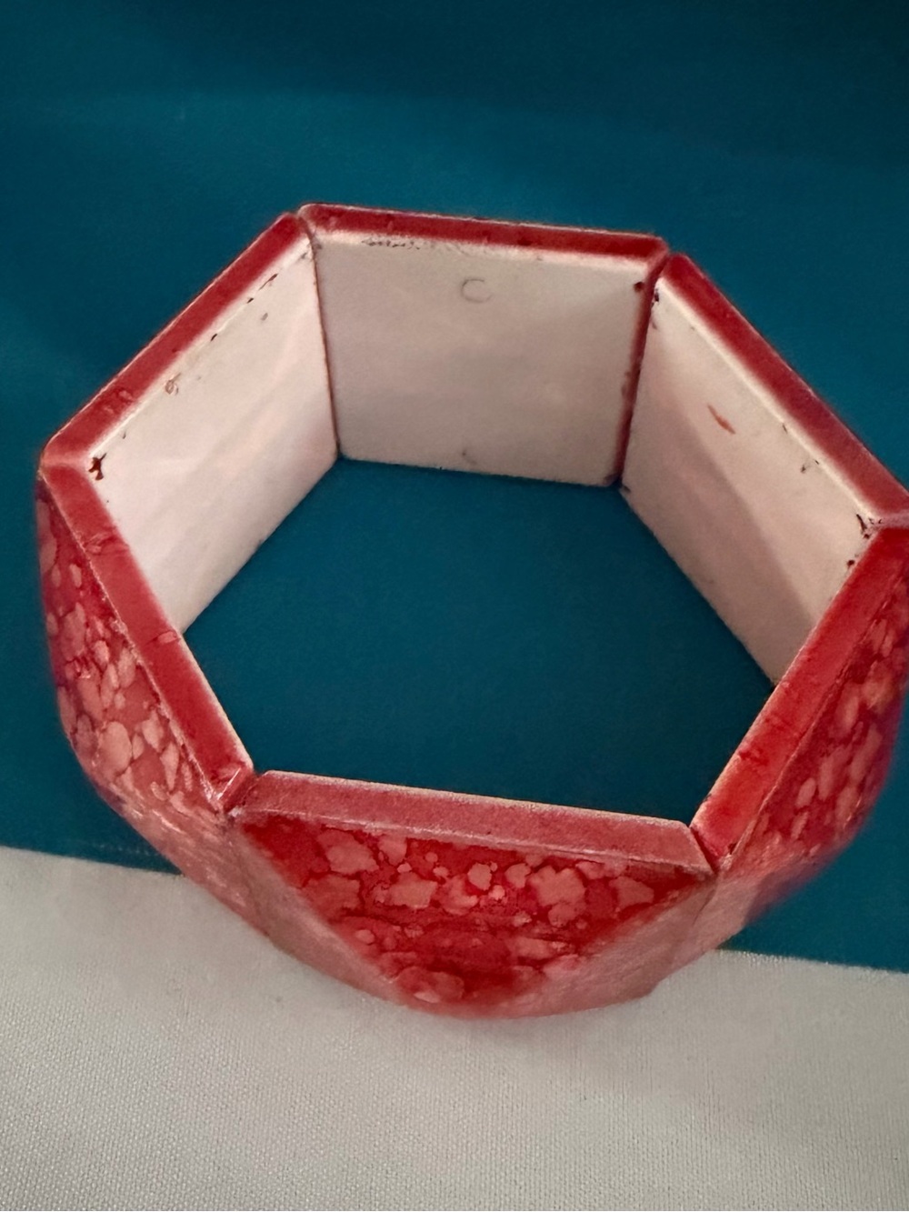 Vintage Hexagonal Red Marbled Stretch Bracelet